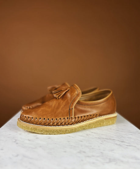 Huarache hecho en piel pull up color almendra tostada | SP002 - LIMITADO