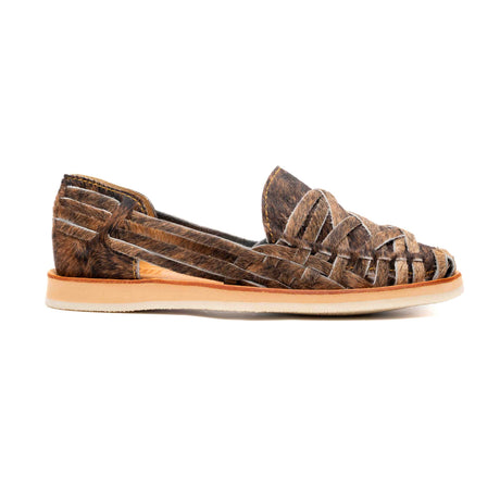 Huarache Frida para dama hecho en piel pelo de vaca atigrado | GL207