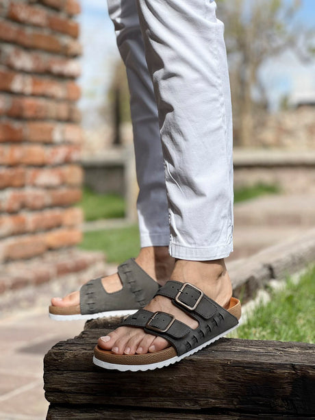 Sandalia unisex hecha en piel color gris | SH008 - LIMITADO