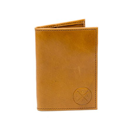 Tarjetero hecho en piel color cafe | BT001