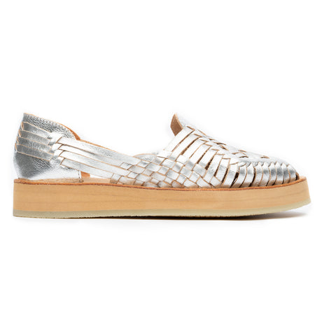 Huarache Mezcal de dama hecho en piel color plata | PT001