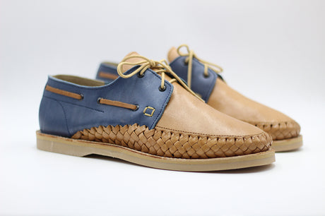 Huarache hecho en piel color azul turquesa oscura y camel | MR005