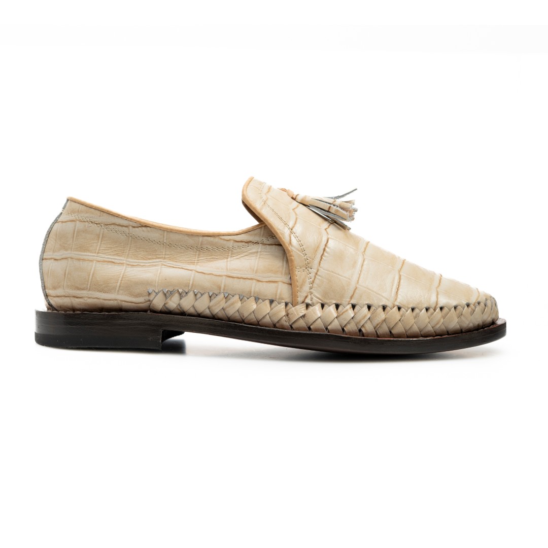 Huarache PORFIRIO en piel grabada coco perlado y suela en cuero | PME08
