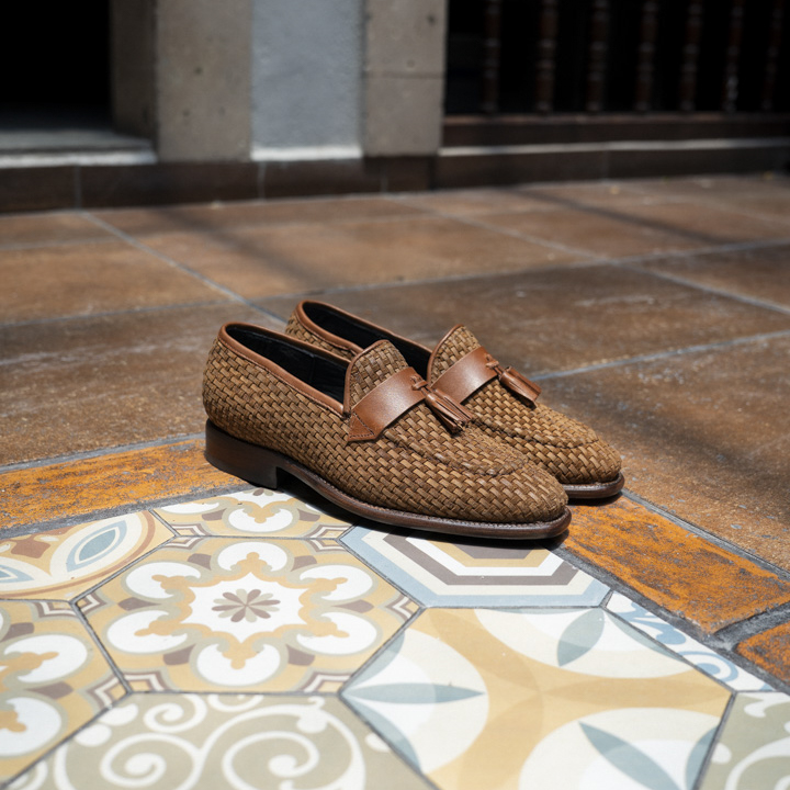 Zapato Loafer en piel tipo petatillo gamuza cafe | AC105 - Imagen 9