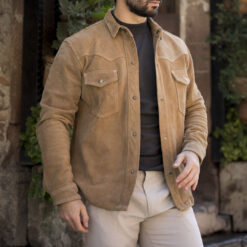Alternative view of Sobrecamisa en piel de gamuza color arena | SC002